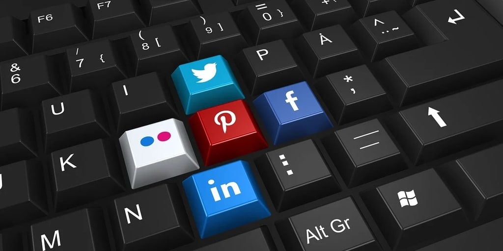 L'évolution des relations humaines à l'ère des réseaux sociaux