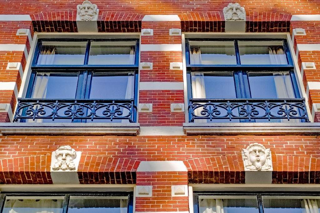 Comment l'IA transforme les métiers de l'immobilier et du notariat ?
