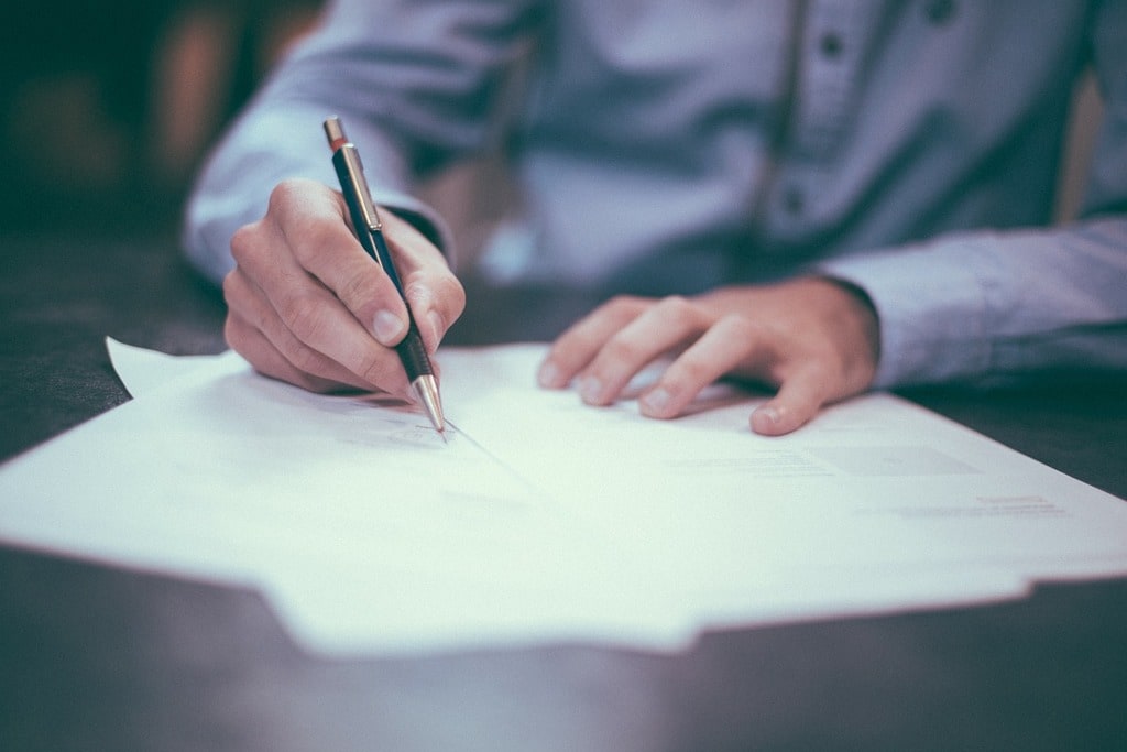 Pourquoi acheter ou patienter est crucial pour les nouveaux investisseurs ?