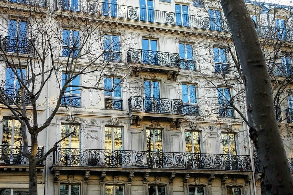 Comment choisir entre l'achat d'un bien et la location ?