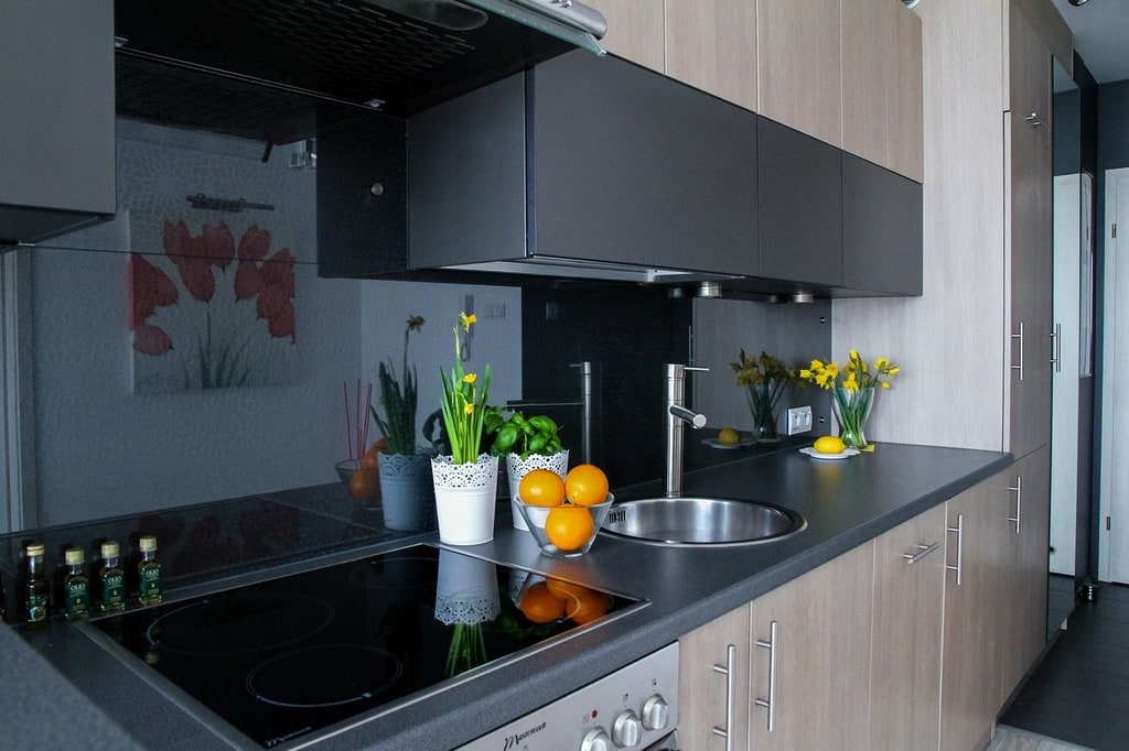 Optimisation de l'espace dans la cuisine et la salle de bain